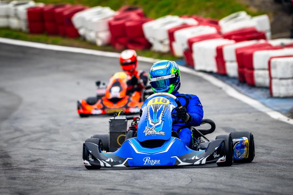 Nicollas Loretti comemora domínio completo e vitória na 4ª etapa